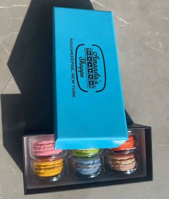 チョコレートとマカロンの包装用ヒートシール付きのカスタマイズ可能でリサイクル可能な PET ボックス