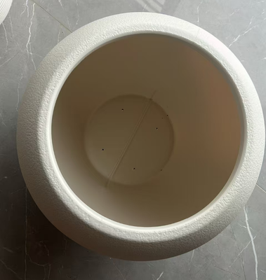 屋内および屋外で使用できる複数のサイズとオプションの排水穴を備えた PE コーティングされたプラスチック製の植木鉢